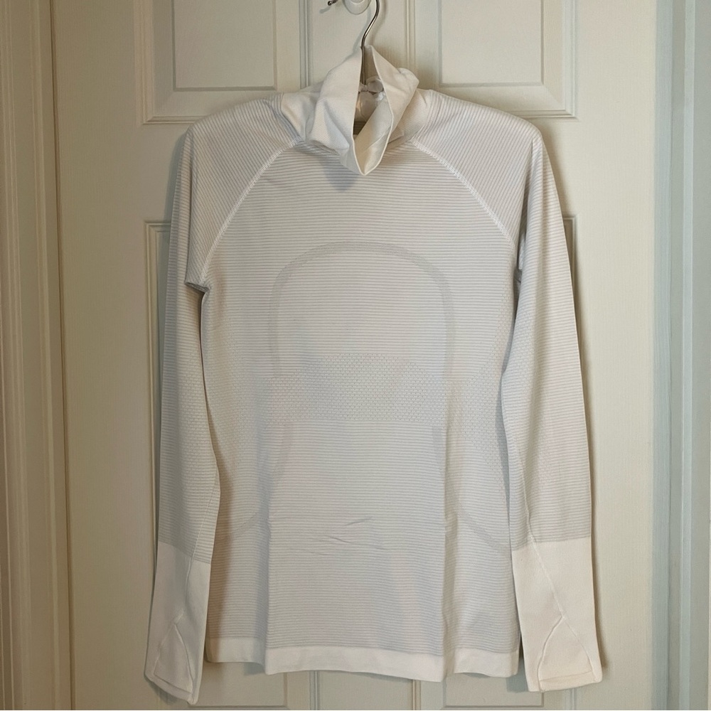 Lululemon Swiftly Speed Turtleneck - White - Size 6